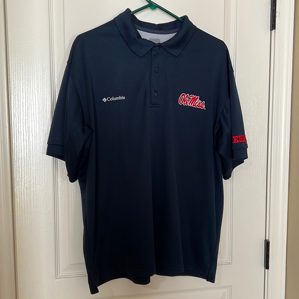 Ole Miss logo- Men’s short sleeve shirt